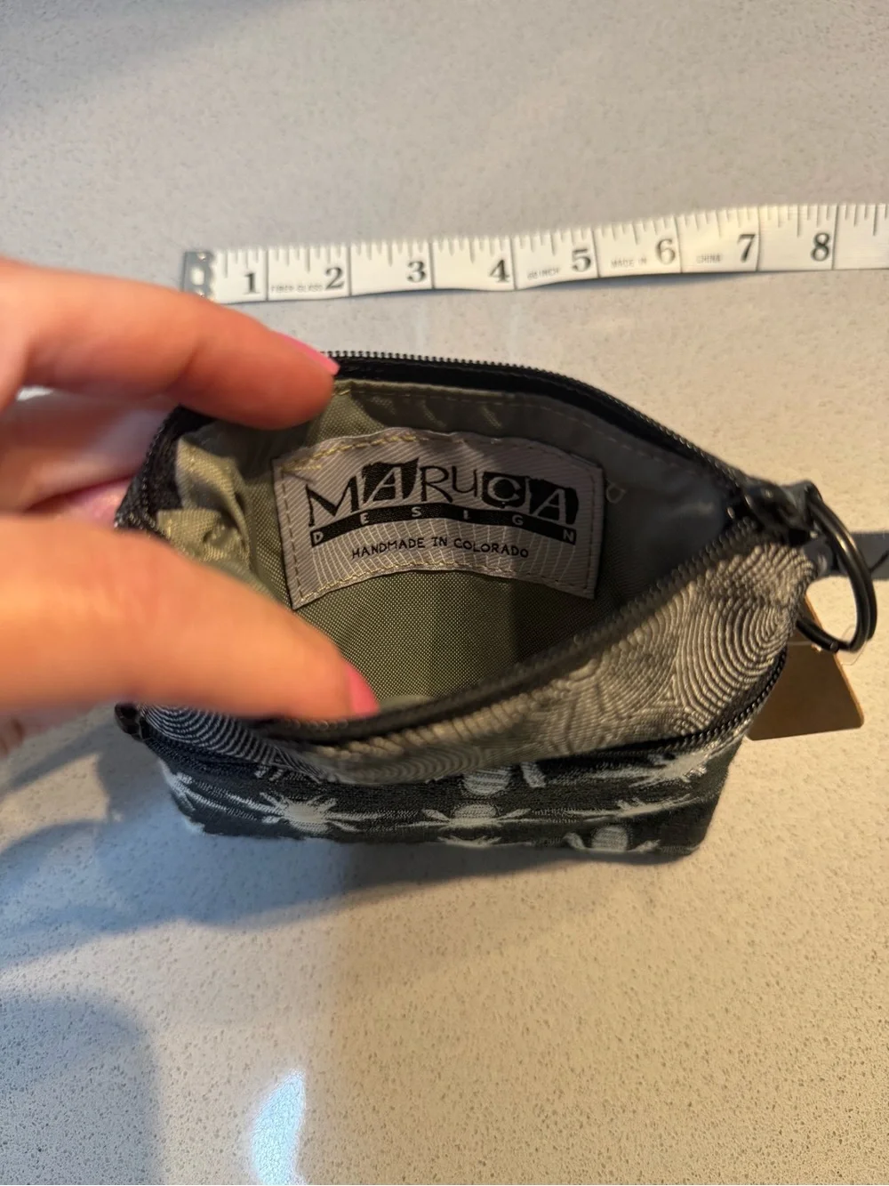 Maruca Black & White Bee Pattern Coin Pouch
